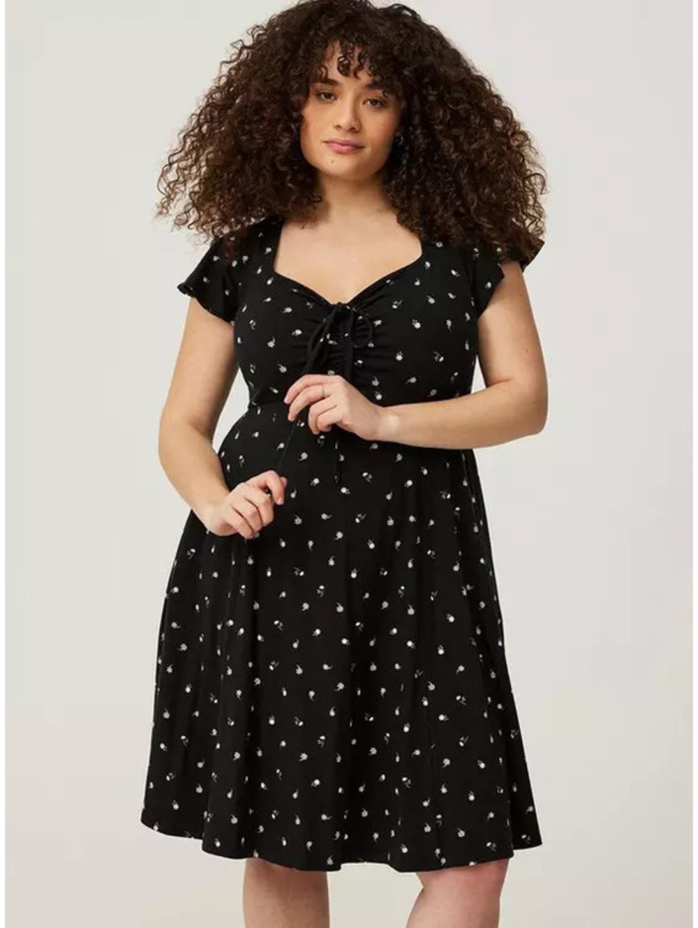 Torrid Black Floral Dress Flutter Sleeve Tie Front Size 2 (2XL)